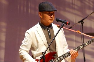 ��������