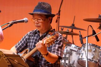 �ɍ����t�H�[�N�M�^�[���D��