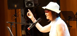 ���D�L�`�Y