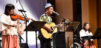 三畳一間 with china