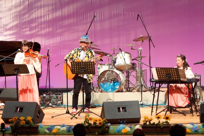 三畳一間 with china