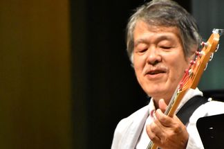 �a������������