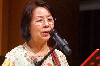 �a������������