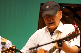 �M�^�[�u���̒��Ԃ���