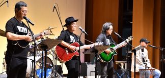 �L�b�Y���T�E���X