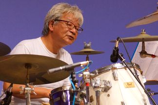 ���V��BAND