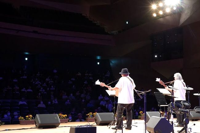 �h��������Y