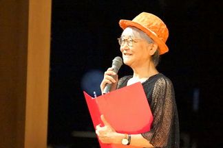 ���D����