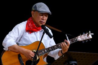 �M�^�[���Ԑ��g