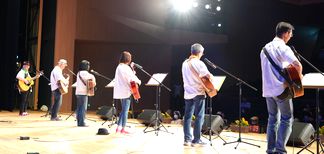 �M�^�[���Ԍ��g