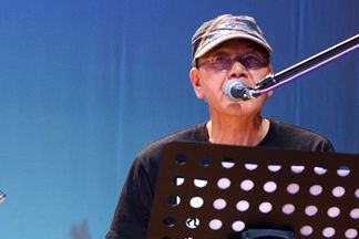 �L�b�Y���T�E���X