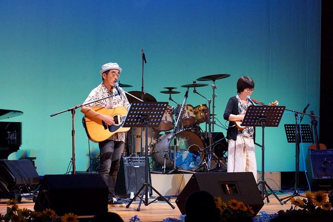 �����܏��X