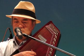 �}�E���e���x��