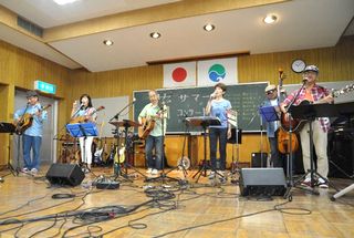 ���T�}�[�R���T�[�g