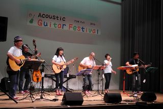 �É��A�R�[�X�e�B�b�N�M�^�[�t�F�X�e�B�o��